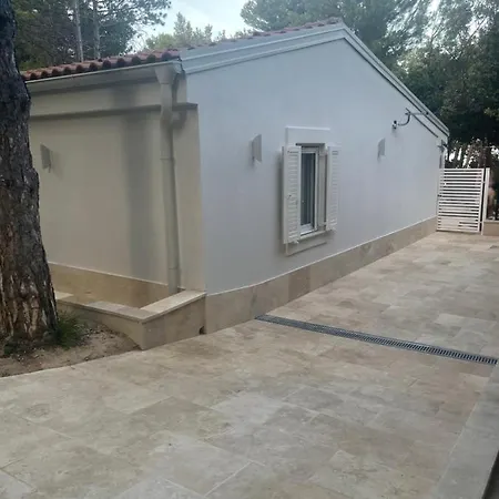 Bucanje, * Nerezine