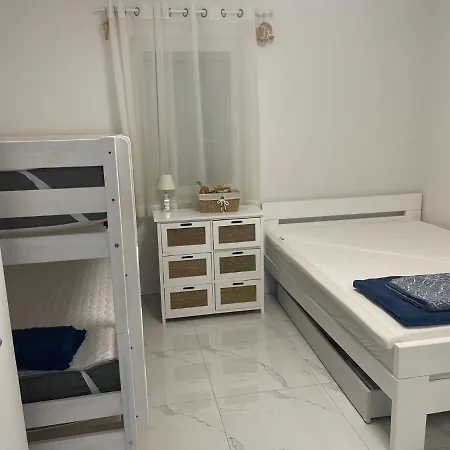 Hotel Bucanje, Nerezine